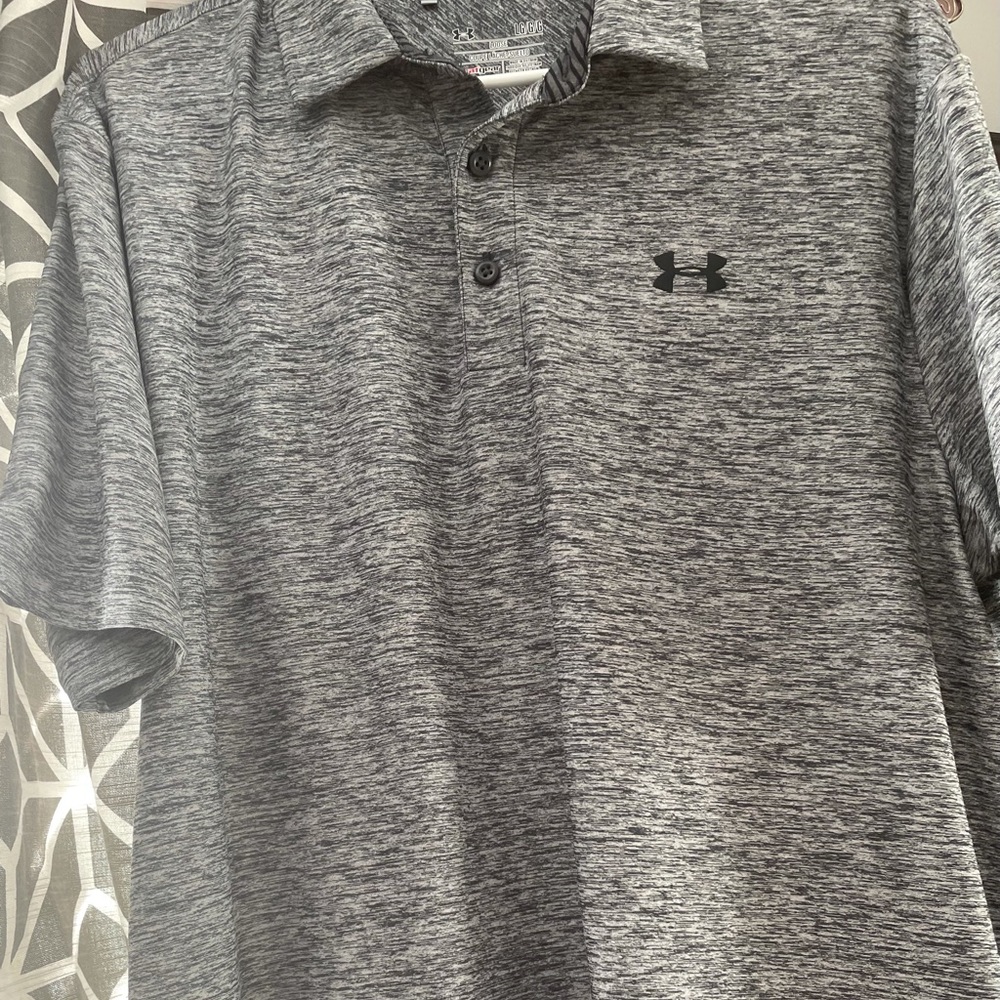 Under Armour Short Sleeve Shirt